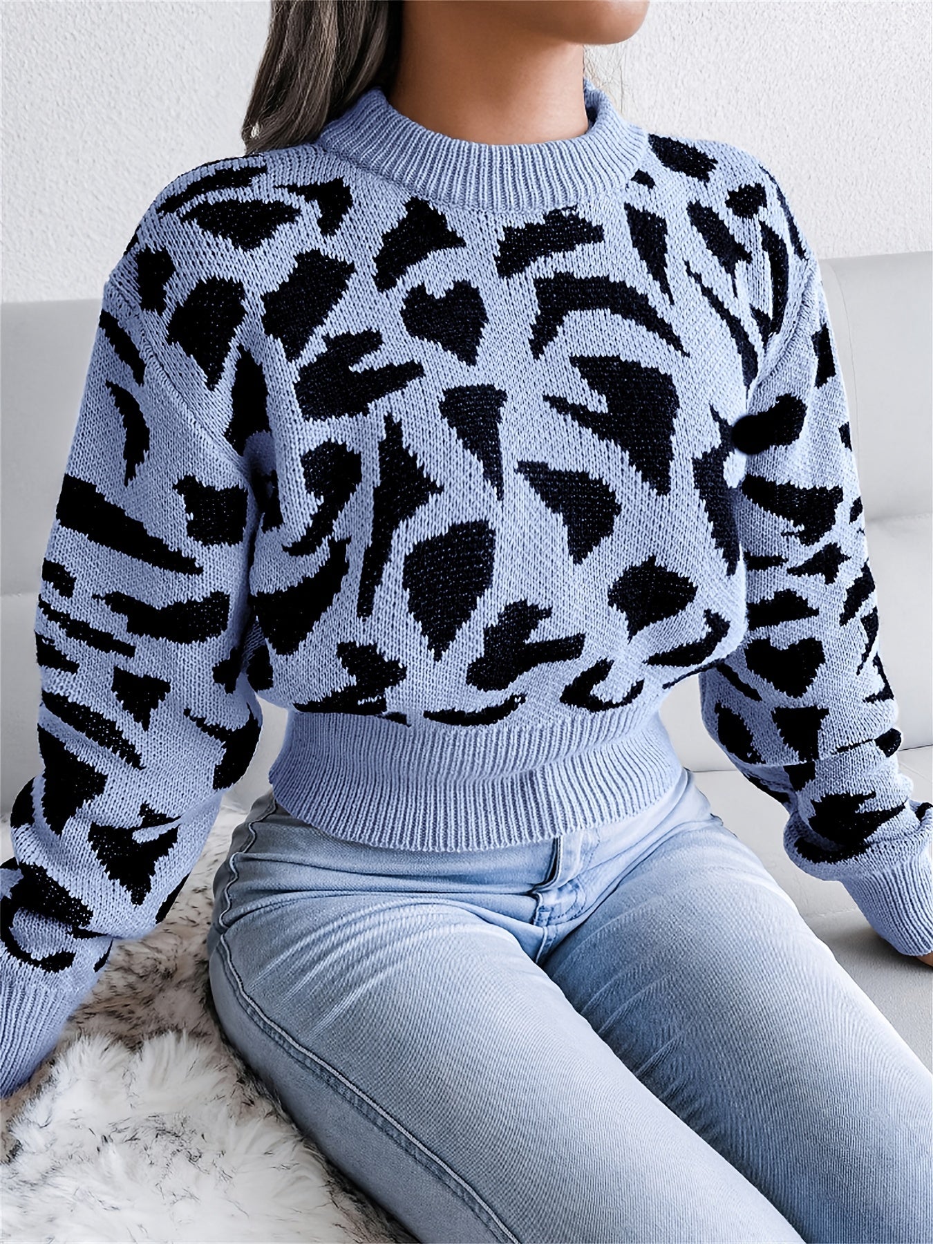 Leopard Print Crop Sweater, Casual Crew Neck Long Sleeve Sweater, Casual Tops For Fall & Winter, Women's Clothing