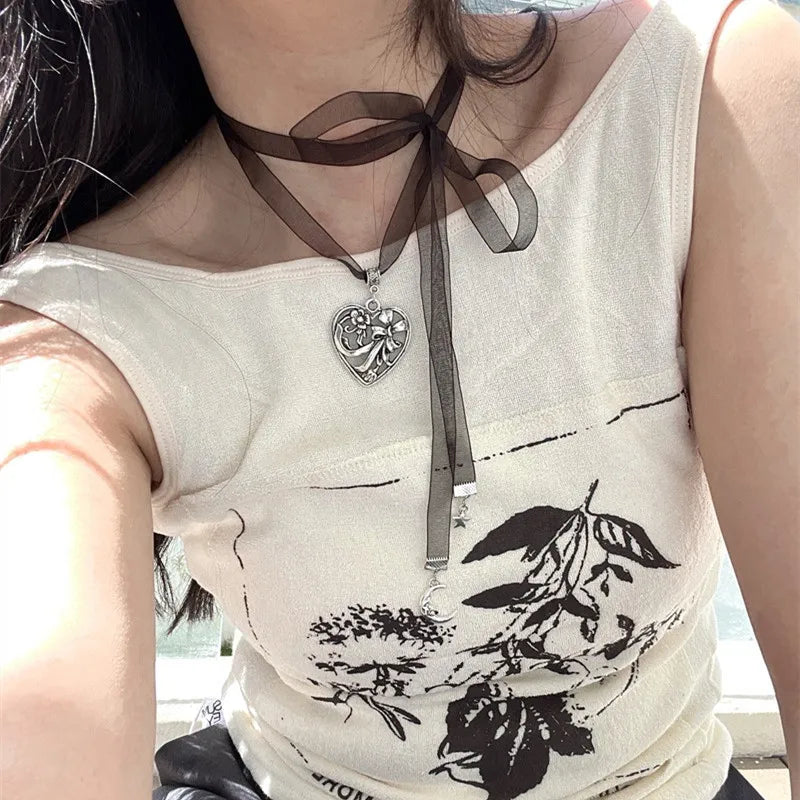 Hyperbole Punk Irregular Heart Flower Star Moon Vintage Pendant  Lace Chains Choker Necklace Jewelry Women Y2k 2000s Accessories
