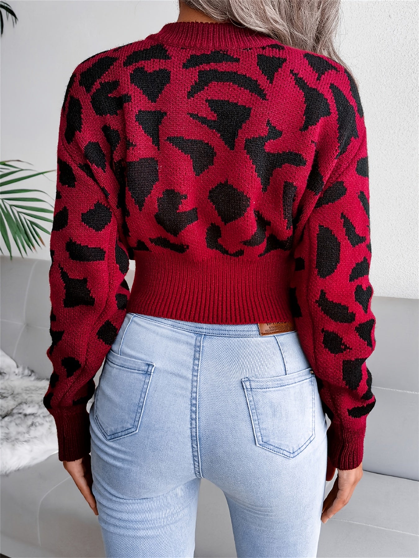 Leopard Print Crop Sweater, Casual Crew Neck Long Sleeve Sweater, Casual Tops For Fall & Winter, Women's Clothing