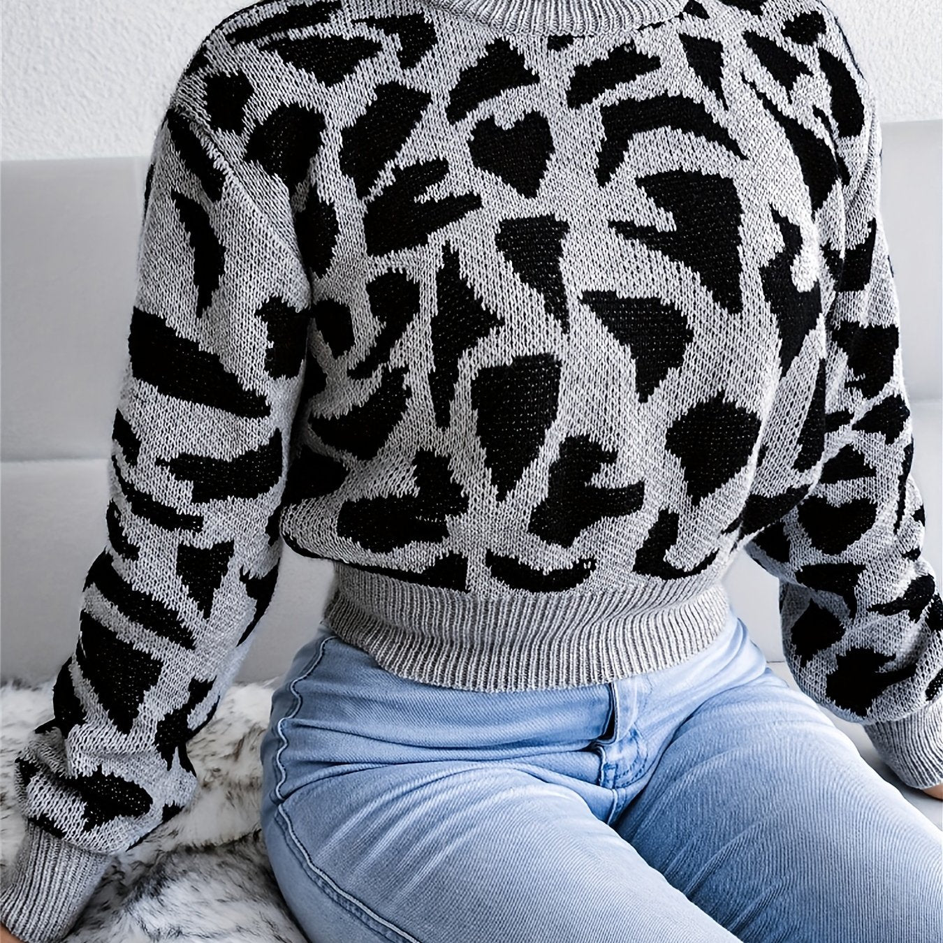 Leopard Print Crop Sweater, Casual Crew Neck Long Sleeve Sweater, Casual Tops For Fall & Winter, Women's Clothing